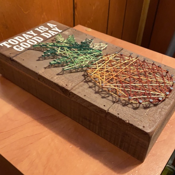 🌟NWT🌟TODAY IS A GOOD DAY Pineapple🍍String on Nails Wooden Wall Art🍍HOST PICK - Picture 8 of 16